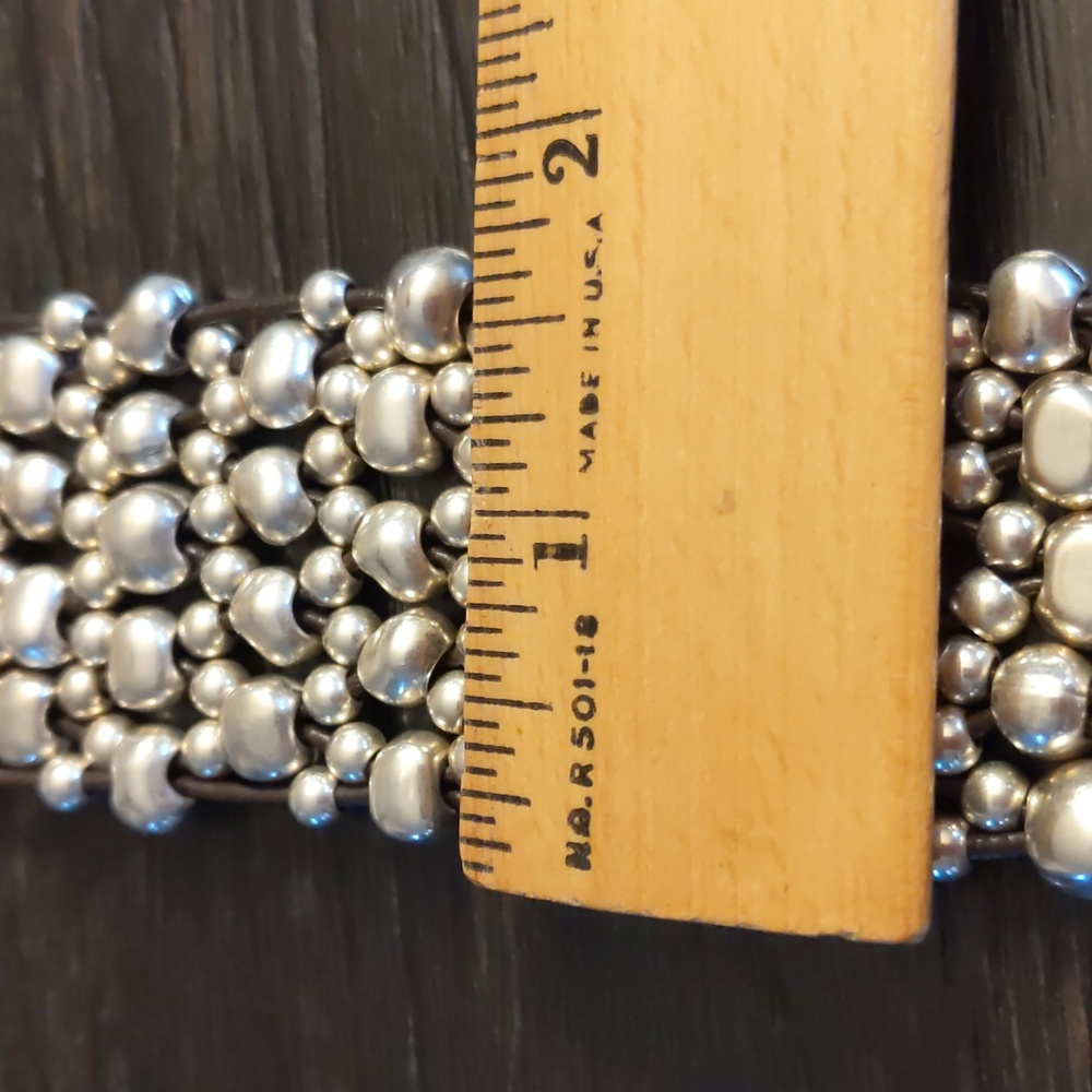 UNO. de 50 Silver Beaded & Brown Leather Bracelet - Picture 8 of 10